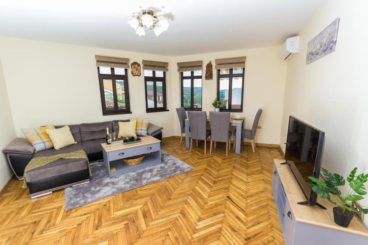 Apartment Zdravets Veliko Tŭrnovo Eksteriør bilde